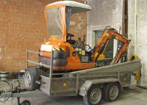 bérelhető HITACHI EX15 minikotró